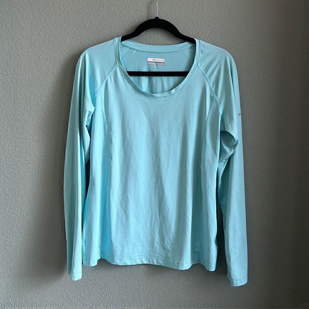 Columbia Long Sleeve Base Layer Top